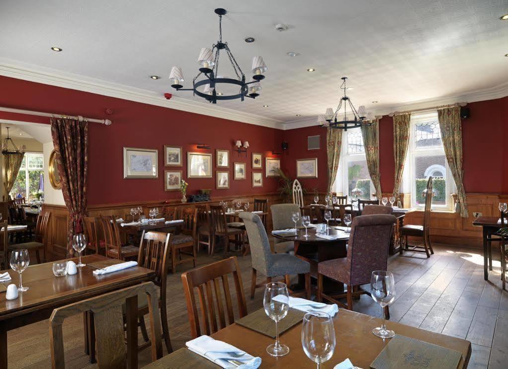 The Royal Oak, Kelsall エクステリア 写真