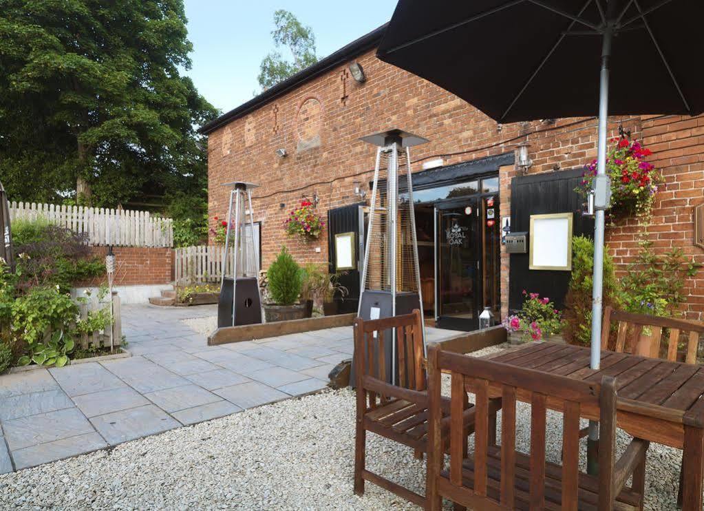 The Royal Oak, Kelsall エクステリア 写真